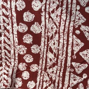 Vintage batik‎ Red clay and White Patterned Fabric 46 x 51 100